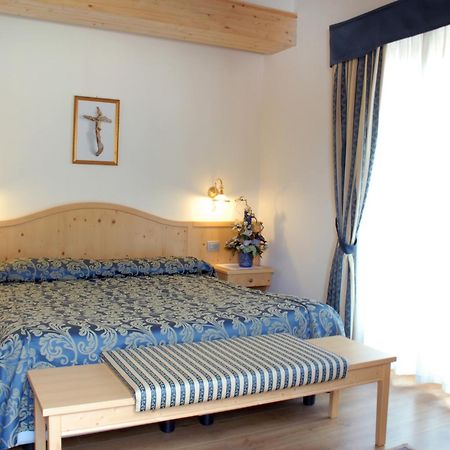 Hotel Sass Maor Fiera Di Primiero Dış mekan fotoğraf