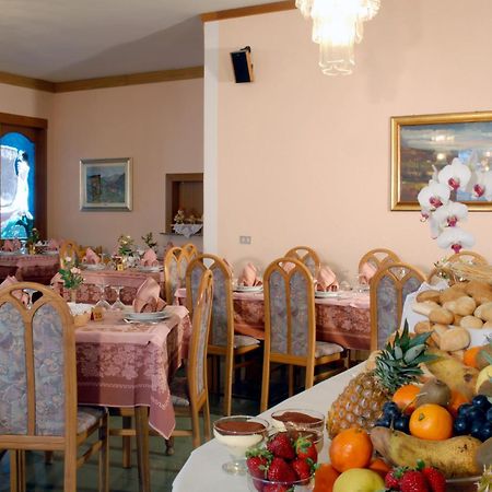 Hotel Sass Maor Fiera Di Primiero Dış mekan fotoğraf