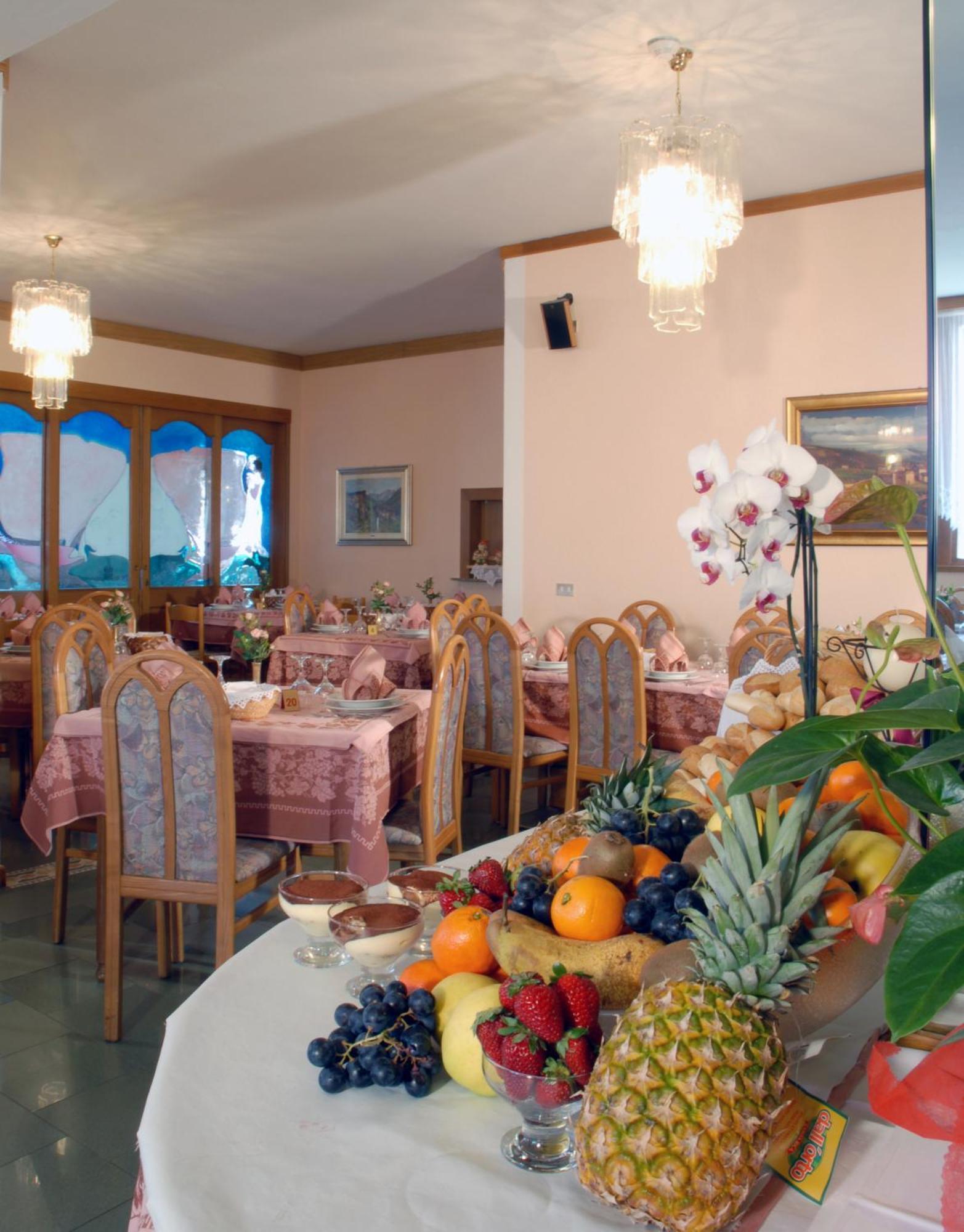 Hotel Sass Maor Fiera Di Primiero Dış mekan fotoğraf